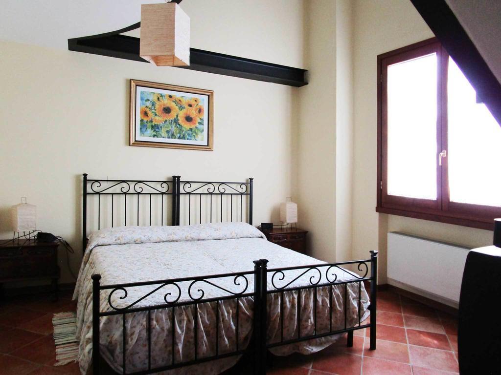 Casale Del Vacanziere Certaldo Szoba fotó